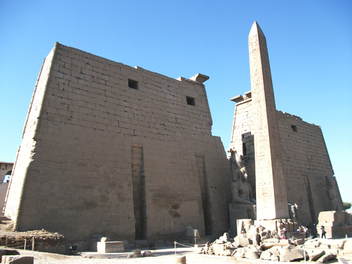 Люксорский храм